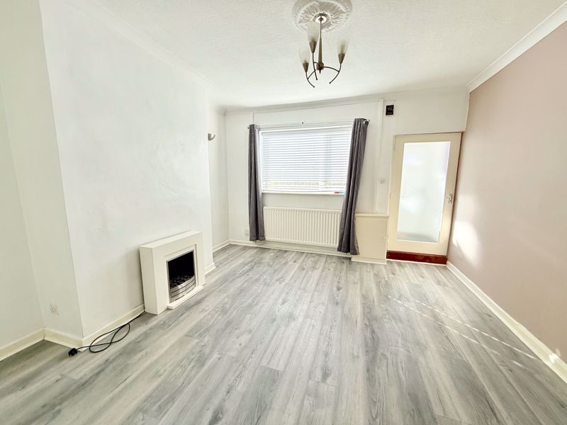 Lounge- click for photo gallery